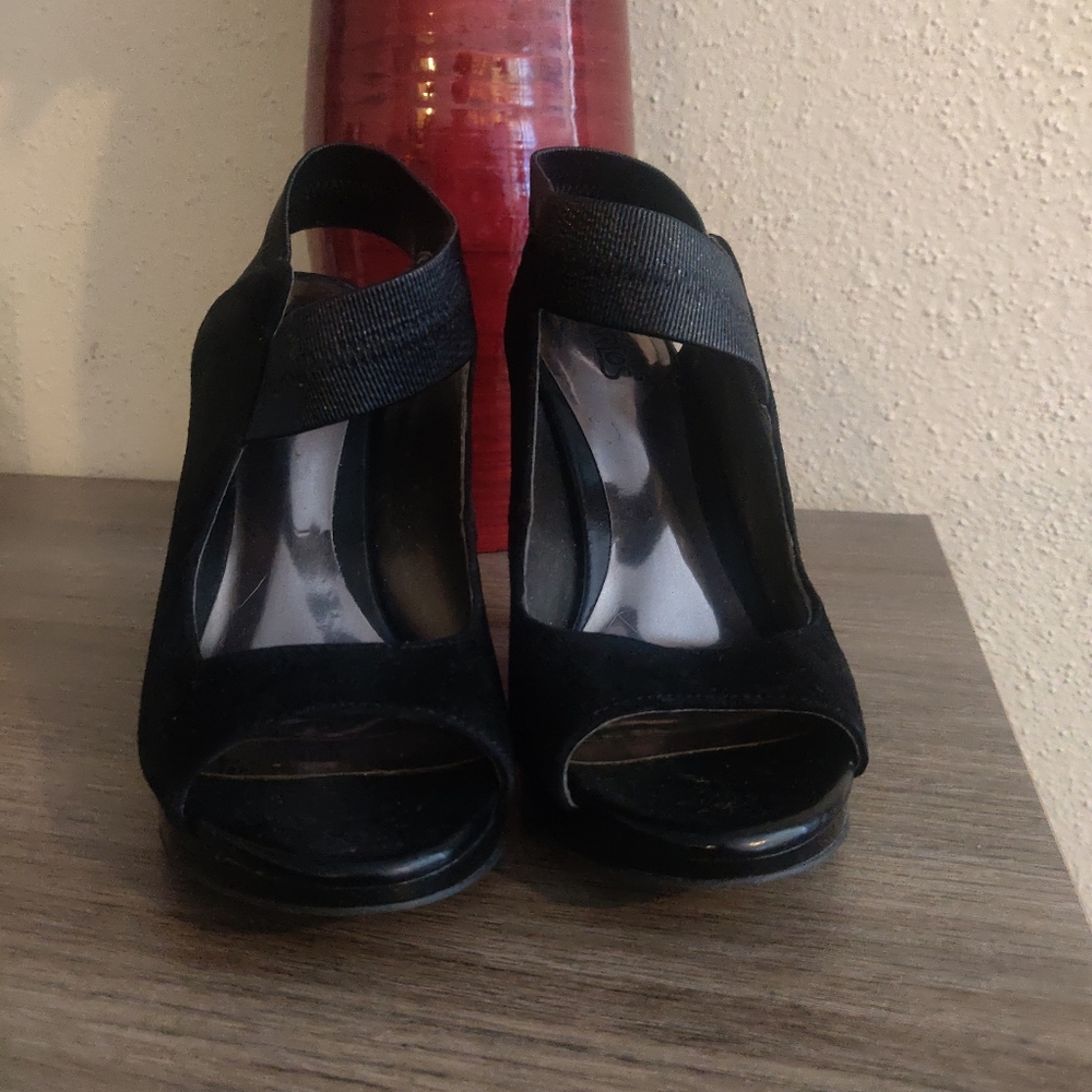 Heels 👠 - Picture 2 of 16